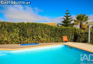 Quinta T3 em Carnota de 360,00 m²