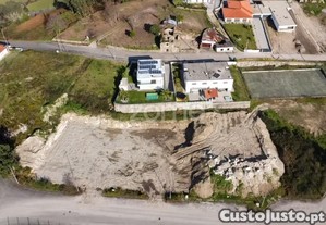 Lote De Terreno Para Construção De Uma Moradia...
