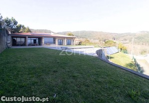 Moradia Individual Térrea T4 Com Piscina....