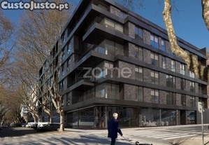 Apartamento T4 Em Matosinhos Sul.