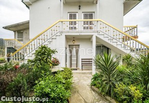 Moradia Em Serafão Com 2 Habitações E Lote De...