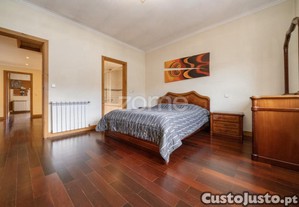 Moradia Individual T5 Com 385 M2 Em Frossos -...