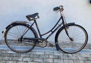 Bicicleta pasteleira senhora