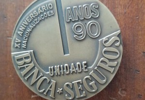 Medalha XV aniversário nacionalização banca e seguros