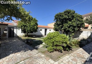 Casa / Villa T2 em Alhos Vedros de 120 m²