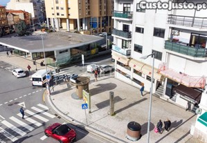 Loja Com Possibilidade De Converter Em Habitação