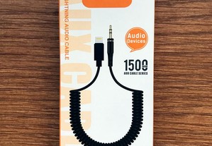 Cabo lightning para áudio 3.5mm / Cabo lightning iPhone para áudio Jack 3,5mm - 1,5 metros