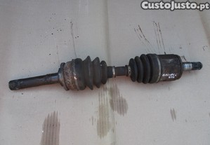 Transmissão esquerda para Hyundai Galloper 2.5 d (1998)