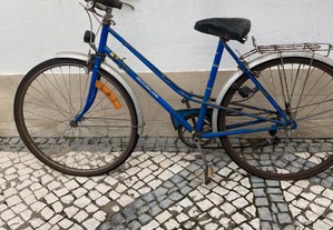 Bicicleta Motobecane,jovem de 10-15anos