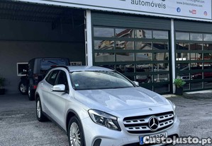 Mercedes-Benz GLA 180 Urban - 19