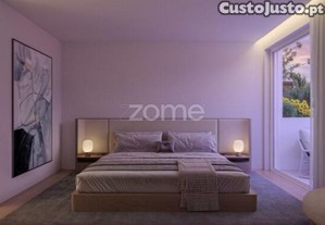 Apartamento T4 - Brito Capelo 1023