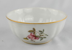 Taça / Tigela em porcelana Artibus, decorada com flores e friso dourado