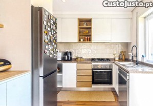 Apartamento T3 Totalmente Renovado E Mobilado...