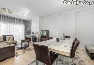 Apartamento T2 Renovado Em Fânzeres