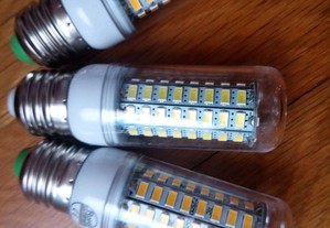 Lâmpadas 64 LED's
