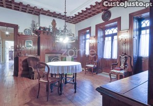 Moradia Histórica Em Vila Nova De Gaia