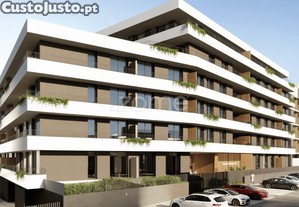 Apartamento T1+1 C/ Varanda, Freamunde, Paços...