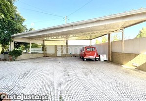 Moradia T3 Com Comércio E Terreno...