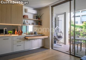 Apartamento T0 Com Varanda Em Vila Nova De Gaia