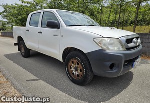 Toyota Hilux 4x4 D4D 5 lugares