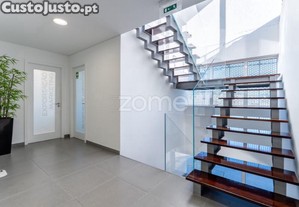 Armazém Industrial Premium | Revinhade -...