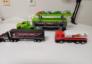Camião de transporte com 8 carros + 2 Camiões