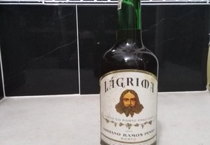 Vinho do Porto - Lágrima (Garrafa antiga).Adriano Ramos Pinto.