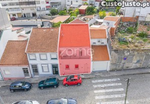 Moradia T3 Com Terraço E Jardim Com Piscina|...