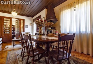 Moradia Individual T3 Com Terreno De 800 M² Em...