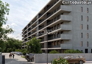 Apartamento T3 Com Suíte E Varanda Localizado...