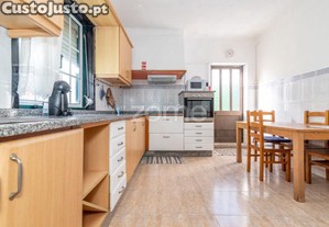 Andar Moradia T4 Com Terraço E Churrasqueira |...