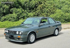 BMW 320 iS E30