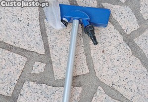 Aspirador de piscina