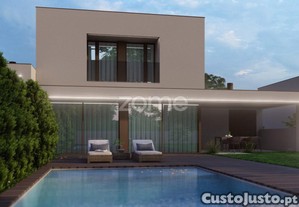 Moradia Gaveto Nova Em Cabreiros, Braga!