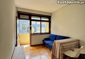 Apartamento T1 mobilado com varanda no centro do Porto