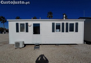 Casa M�vel de 2 quartos � em Portugal.