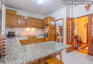 Moradia T3 Com Jardim, Garagem E Sótão - Valbom...