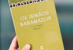 Livro - "Os Irmãos Karamazov Vol. 1" (Fiódor Dostoiévski)