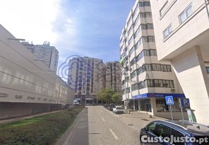 de escritório no centro da cidade da maia