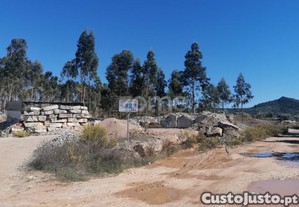 Terreno E Pedreira Licenciada Com 11.880 M2...
