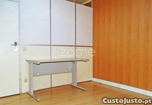 Loja, Na Rua Sousa Pinto, Paranhos, Porto