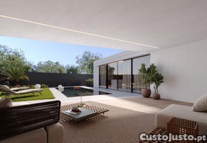 Casa / Villa T4 em Milheirós de 492,00 m²