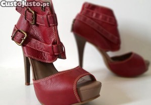 Sandlias vermelhas de salto Carmen Steffens nmero 39 NOVAS