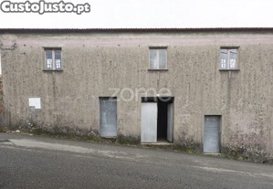 Casa T2 Para Recuperar Em Sanfins - Sever Do...