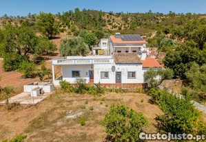Moradia isolada com 4 quartos em Benafim