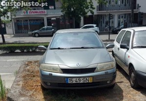 Renault Laguna 1.9 dci - 01