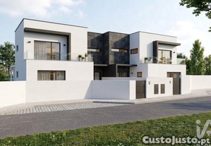 Moradia geminada T3 em Santa Catarina da Serra e Chainça de 184 m²