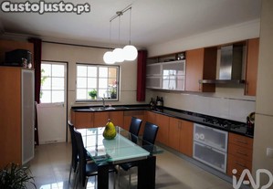 Apartamento T2 em Almeirim de 163,00 m²