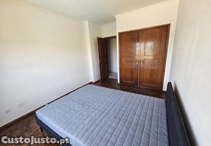 Quarto mobilado / Furnished room