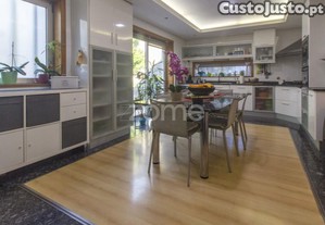 Moradia T3+ Escritório E Piscina Em S. Vitor/...